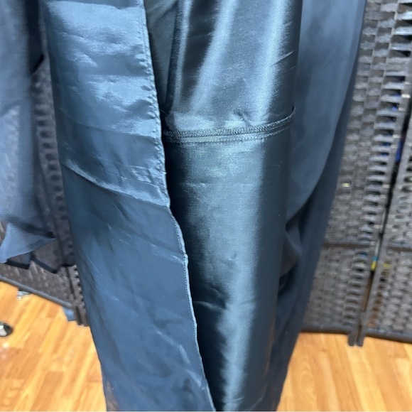 JS Collections black evening gown in black size 12 shoulder flower new - Picture 10 of 14